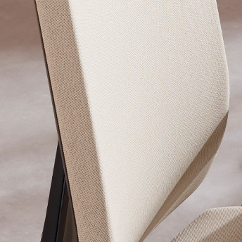 Indeed es un peso ligero: un 20% más ligera que que otras sillas similares.